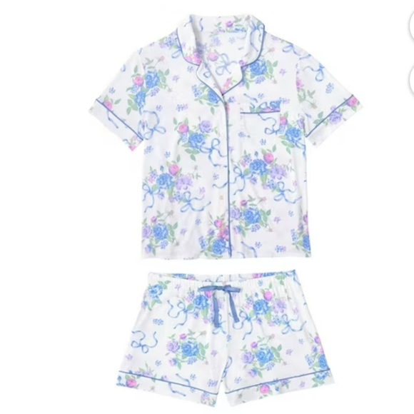 MEMBERSMARK Women’s Knit Short Sleeve Top & Shorts Viral Flowers & Bows - Picture 6 of 8